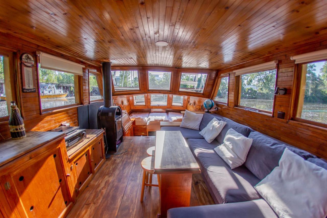 Bay Houseboats 3* Prag